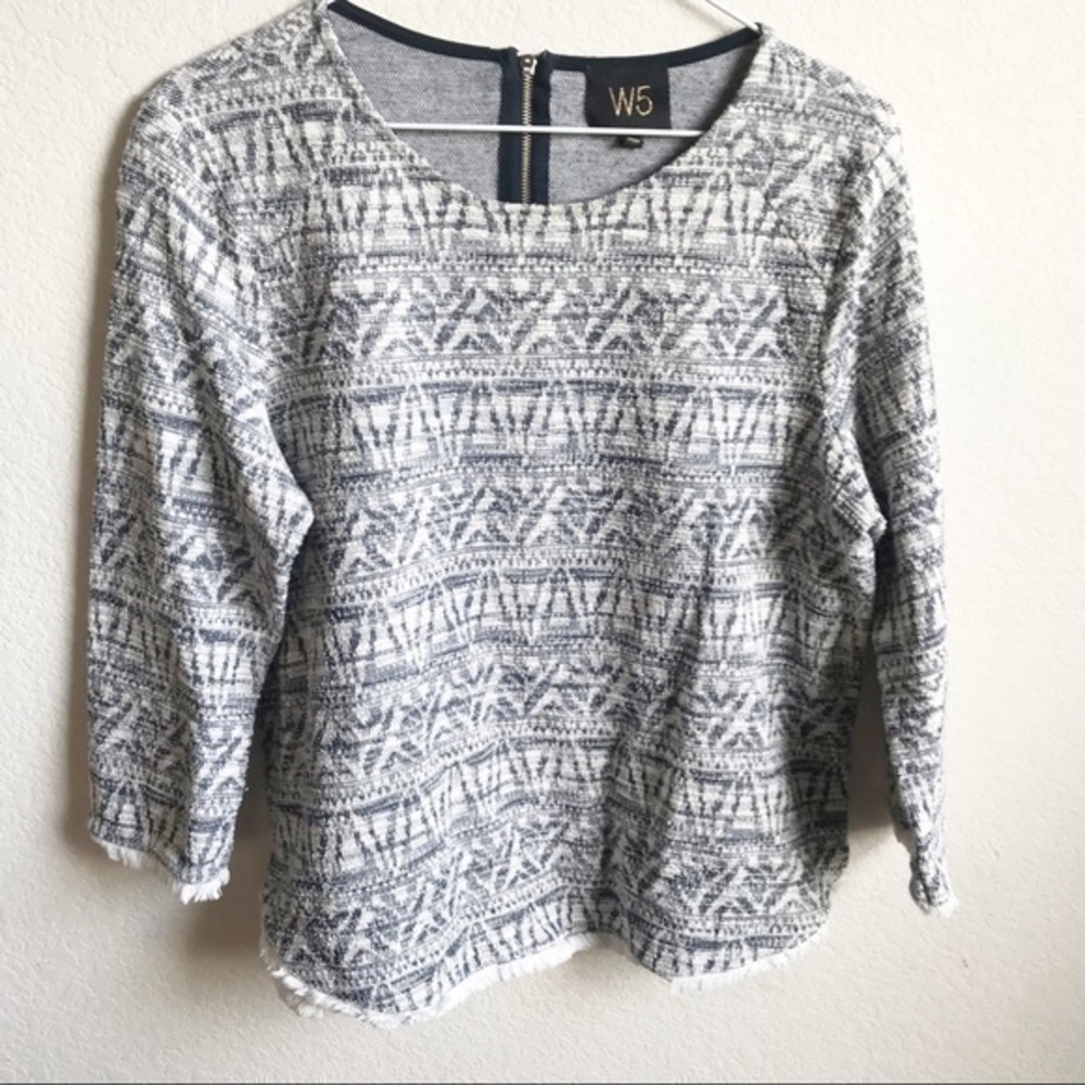 W5 Professional Sweater with Muted Design, M